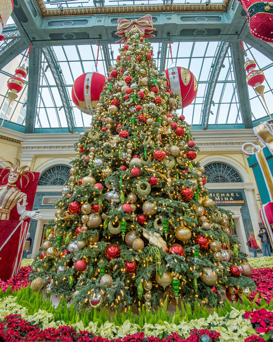 Bellagio Hotel At Christmas