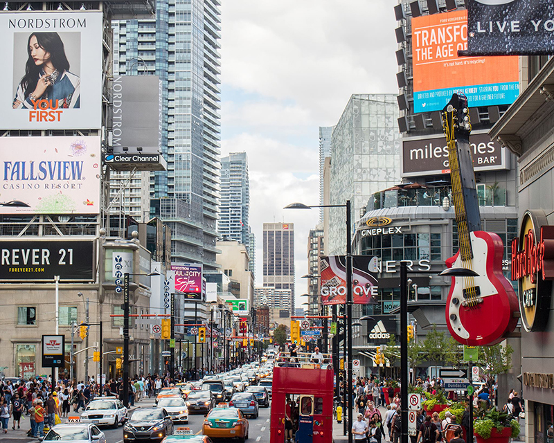 Dundas Square Toronto Eaton Centre Fun Things To Do In Toronto For All Ages