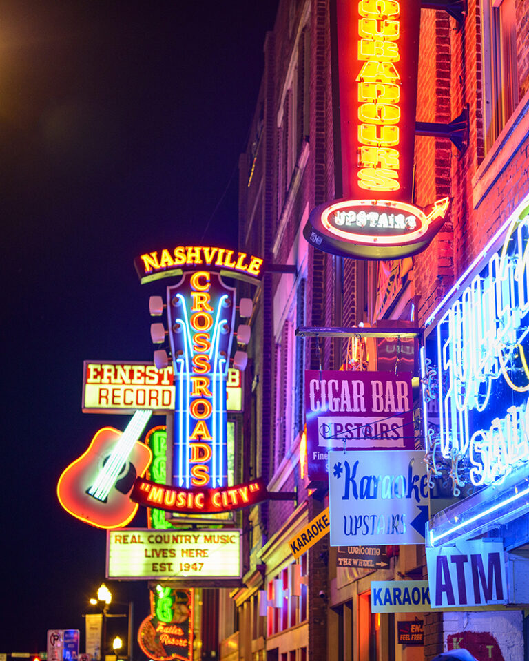 Solo Travel: 7 Best Things to do in Nashville Tennessee Alone